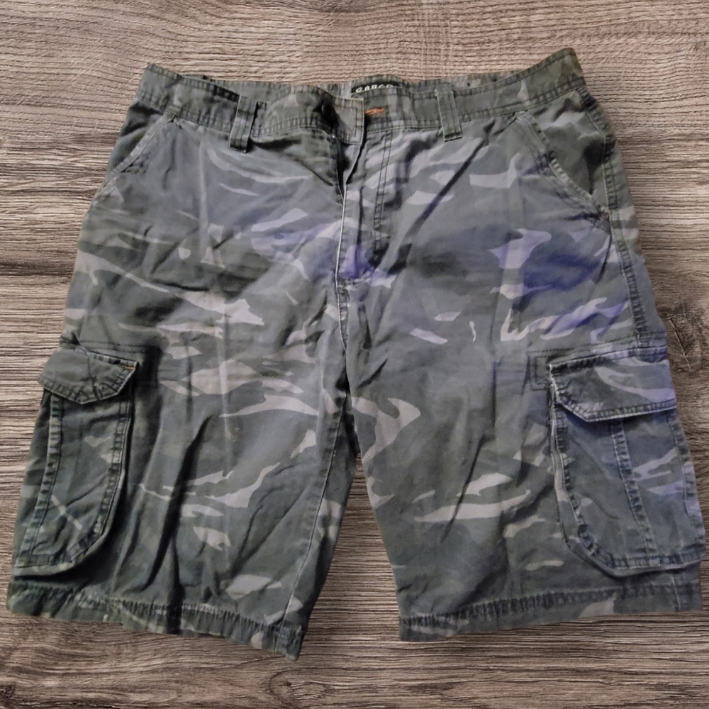 Cargo Supplies Camo Cargo  Shorts Men Size 38